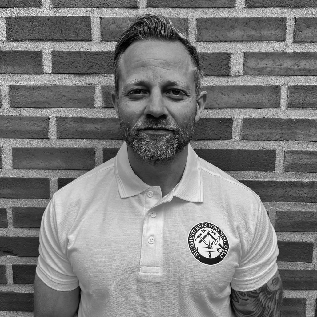 Lars Eikemo-Rolfsen opplæringsleder og murmester. Foto